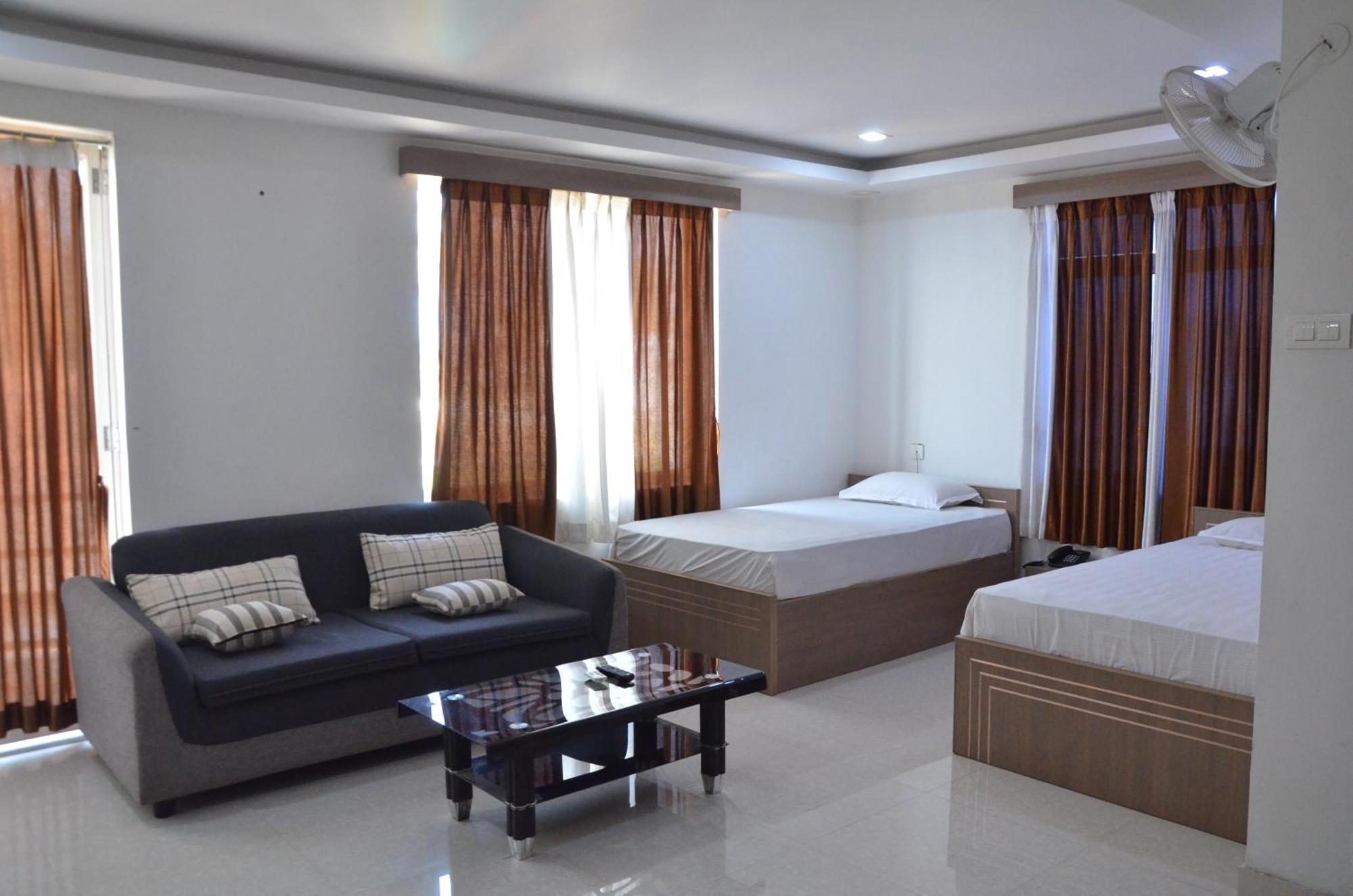 Golden Grand By Xury Hotels Thiruchendur Bagian luar foto