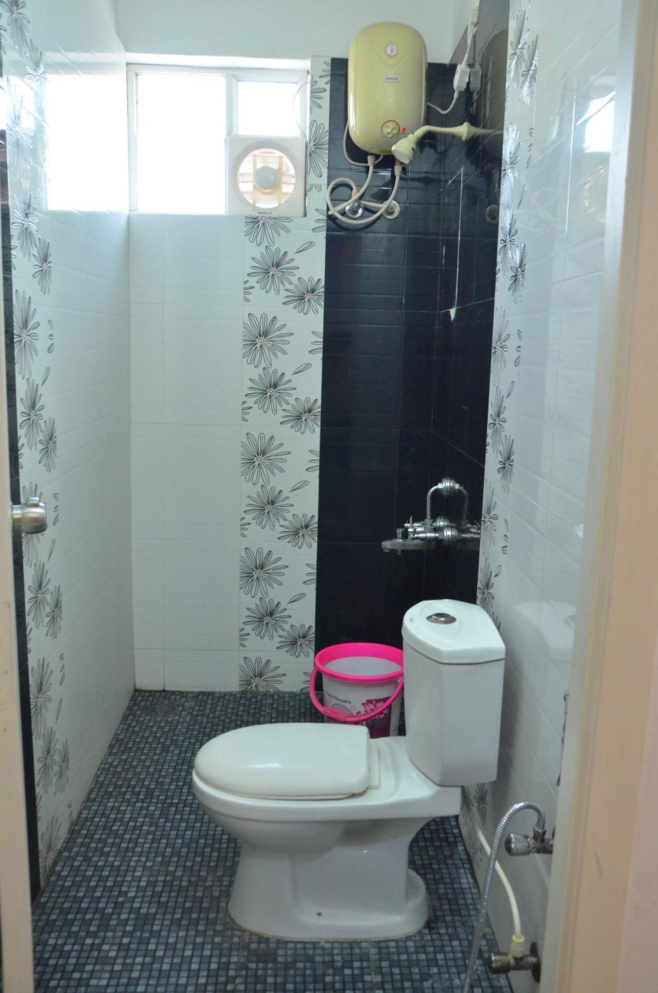 Golden Grand By Xury Hotels Thiruchendur Bagian luar foto